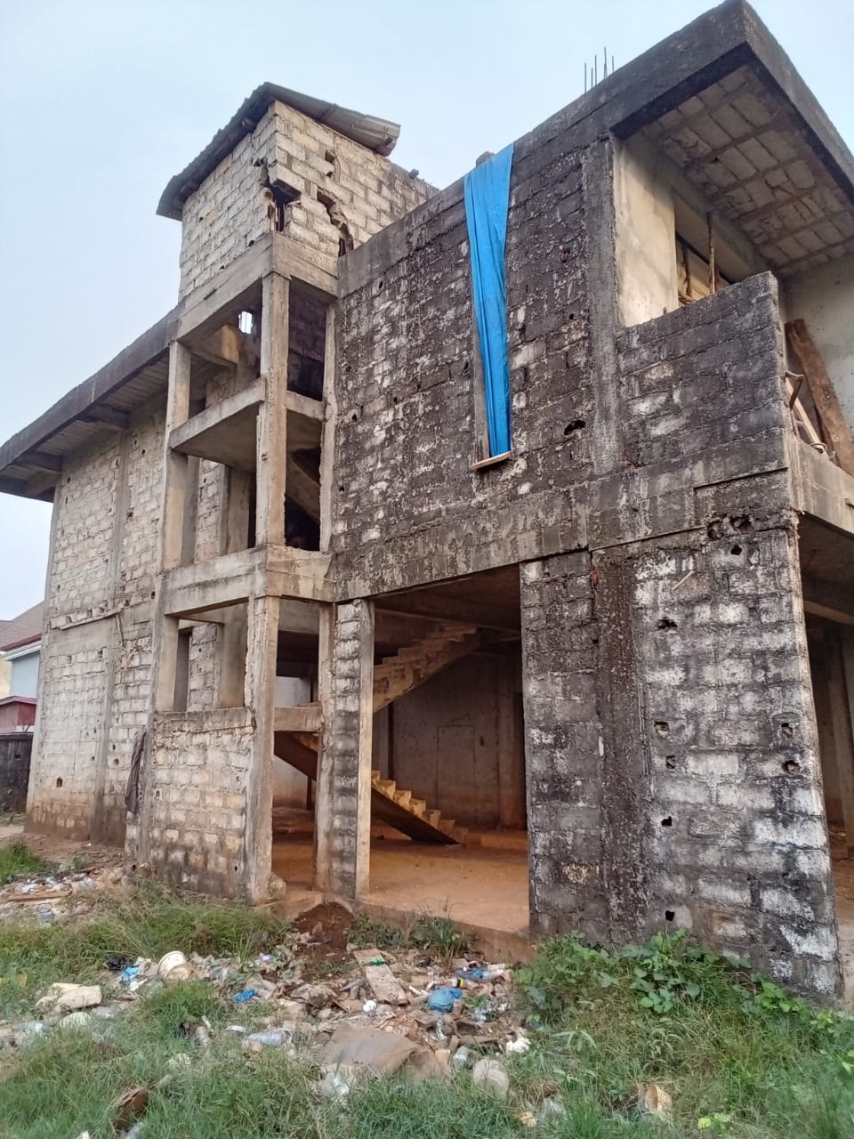 Duplex dans une cour fermée - Photo 3